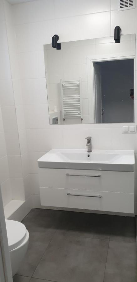 Apartament W Centrum Kielc Z Prywatnym Parkingiem Κίελτσε Εξωτερικό φωτογραφία